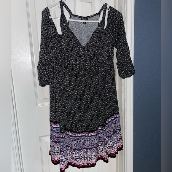 Torrid Border Print Challis Cold Shoulder Dress size 0 equivalent large 12 - Picture 3 of 11